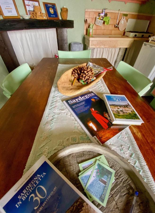 Domos Antigas Bed & Breakfast Bottidda Dış mekan fotoğraf