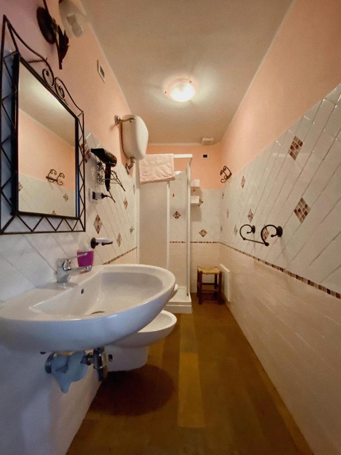 Domos Antigas Bed & Breakfast Bottidda Dış mekan fotoğraf