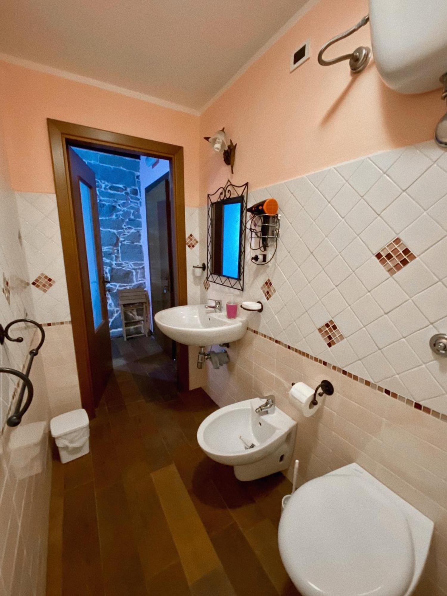 Domos Antigas Bed & Breakfast Bottidda Dış mekan fotoğraf